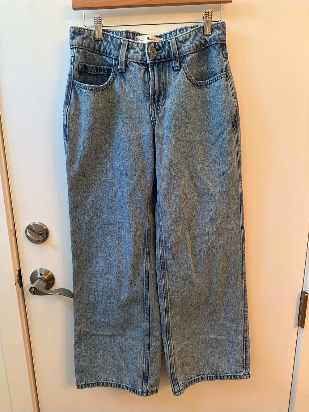 Women’s Hollister Low Rise Baggy Jeans